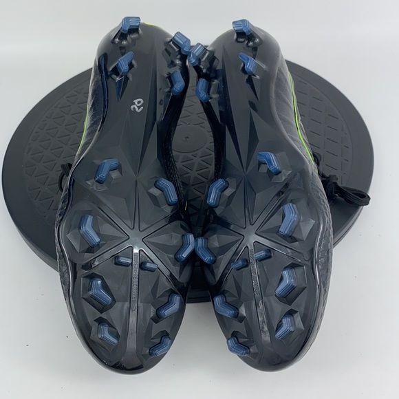 Nike Phantom Venom Elite FG Soccer Cleats Black/Volt AO7540-007 Men's Size 5 - Picture 10 of 11